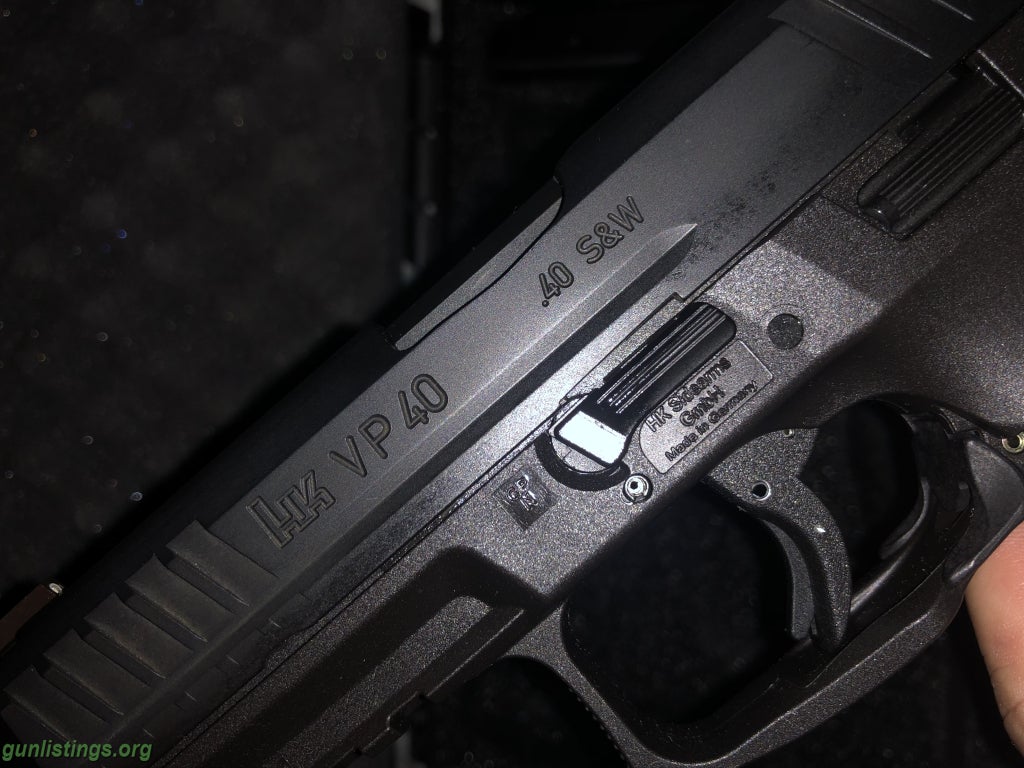 H&K VP40 Flat Dark Earth (FDE) 40 S&W Striker-Fired Pistol